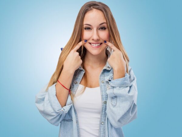 teeth whitening treatment in Morton Grove, IL